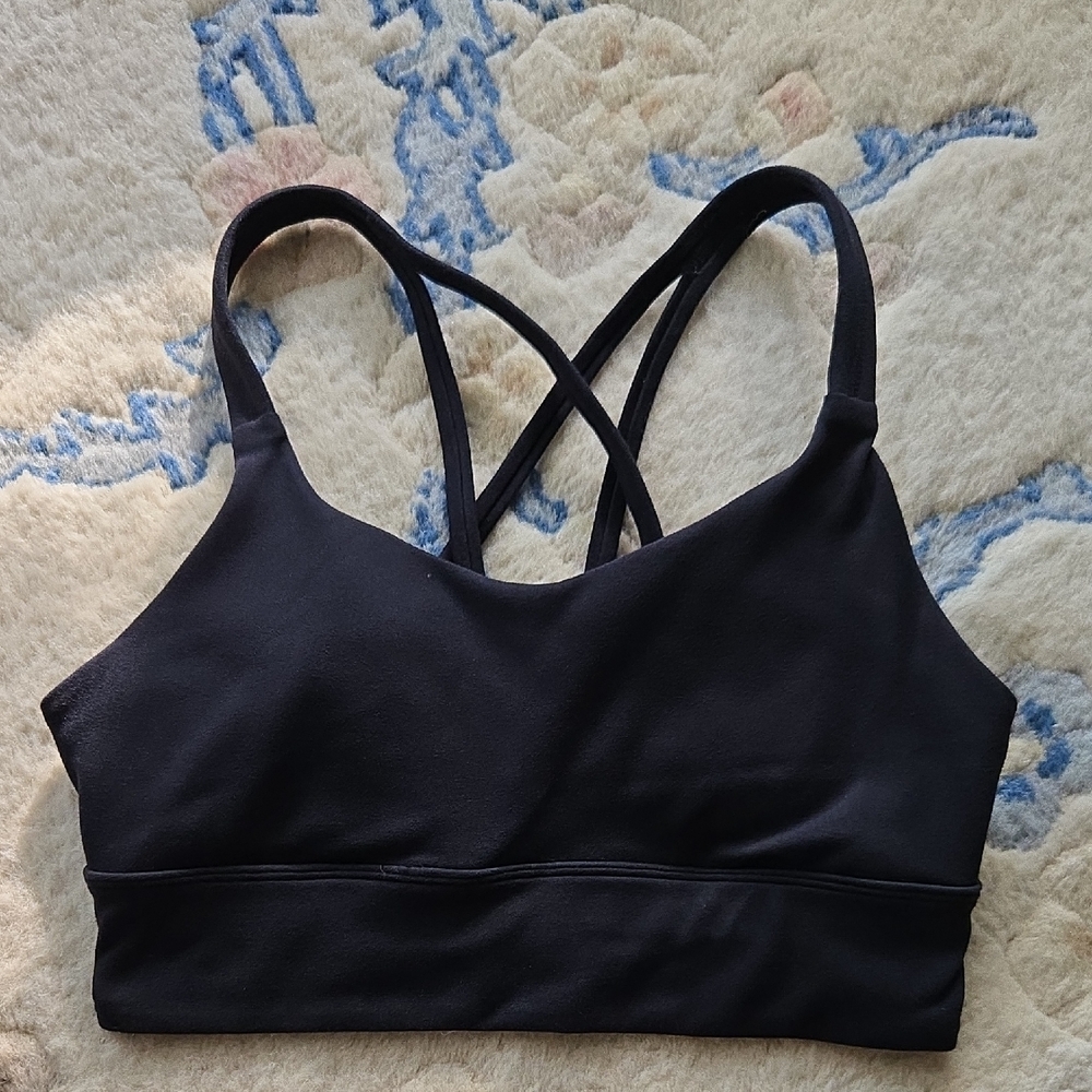 Black Cross-Back Sports Bra